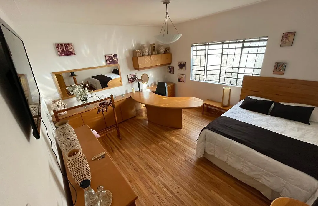 Hostal Roma Condesa-1